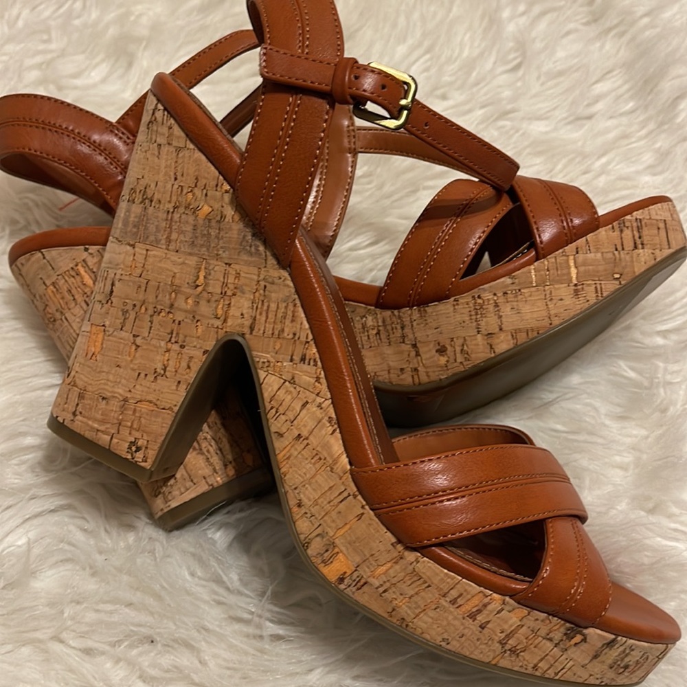 Arizona Jean Ankle Strap Wedges Size 10